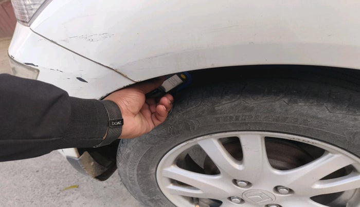 2013 Honda Brio VX AT, Petrol, Automatic, 1,61,078 km, tyre