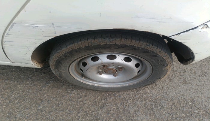 2012 Tata Indica Vista LX TDI, Diesel, Manual, 2,50,443 km, tyre