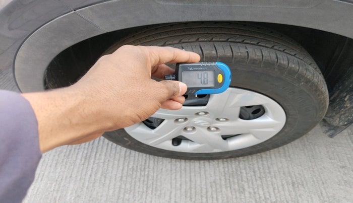 2020 Hyundai VENUE S 1.2, Petrol, Manual, 43,619 km, tyre