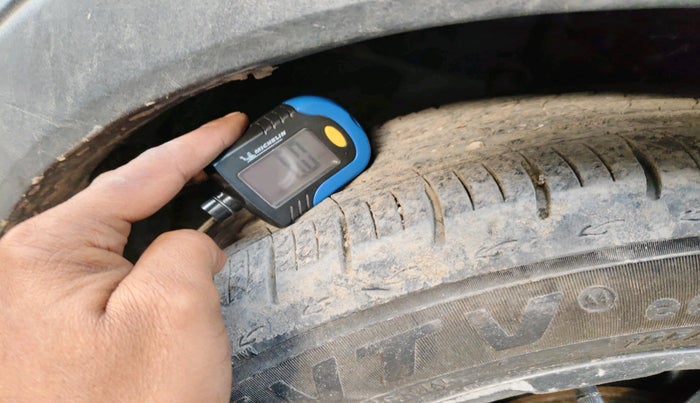 2020 Ford FREESTYLE TITANIUM 1.2 PETROL, Petrol, Manual, 1,08,233 km, tyre