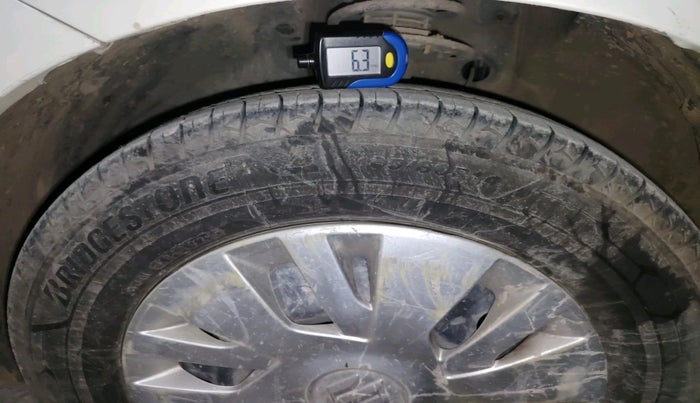 2017 Maruti Dzire VXI, CNG, Manual, 89,892 km, tyre