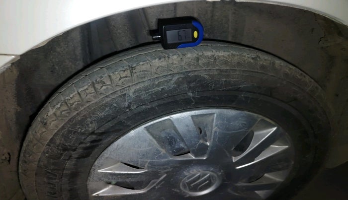 2017 Maruti Dzire VXI, CNG, Manual, 89,892 km, tyre