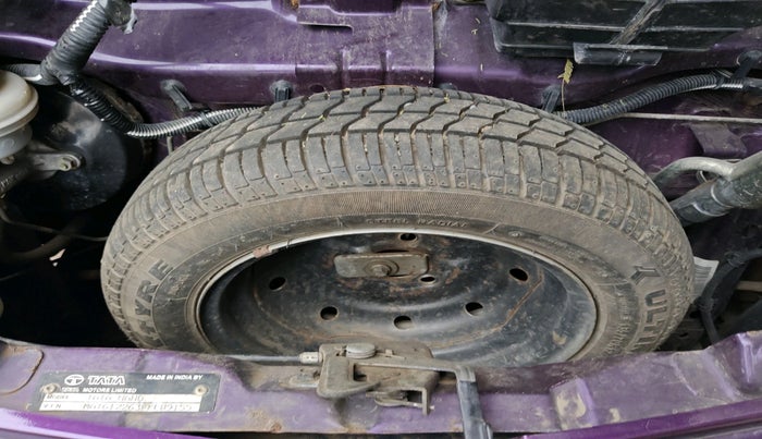 2015 Tata Nano TWIST XTA, Petrol, Automatic, 30,842 km, tyre