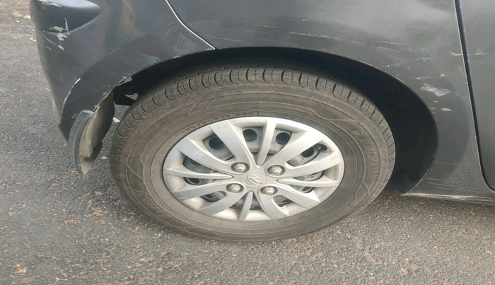 2013 Hyundai i10 MAGNA 1.2, Petrol, Manual, 1,13,368 km, tyre