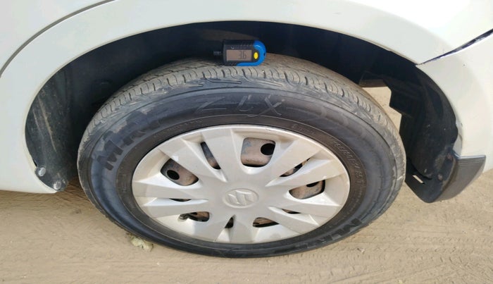 2014 Maruti Swift Dzire VDI, Diesel, Manual, 1,90,724 km, tyre