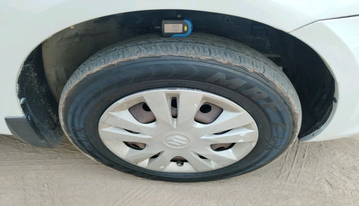 2014 Maruti Swift Dzire VDI, Diesel, Manual, 1,90,724 km, tyre