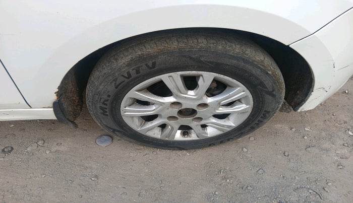 2017 Tata Tiago XZA PETROL, Petrol, Automatic, 87,469 km, tyre