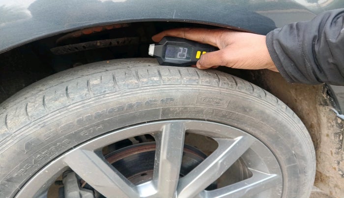 2020 Volkswagen Polo HIGHLINE PLUS 1.0, Petrol, Manual, 31,353 km, tyre