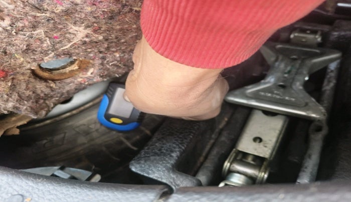 2016 Maruti Wagon R 1.0 LXI, Petrol, Manual, 89,986 km, tyre