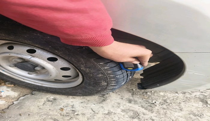 2016 Maruti Wagon R 1.0 LXI, Petrol, Manual, 89,986 km, tyre