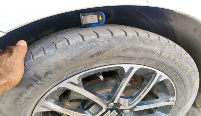 2020 Maruti Swift ZXI PLUS AMT, CNG, Automatic, 72,233 km, tyre