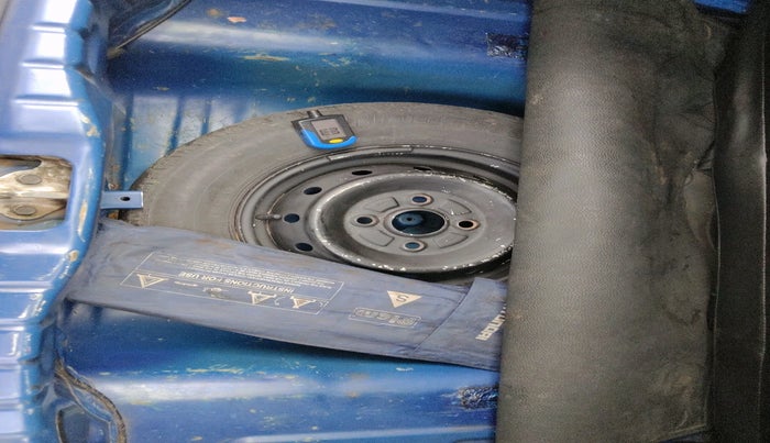 2017 Hyundai Eon D-LITE+, Petrol, Manual, 88,040 km, tyre