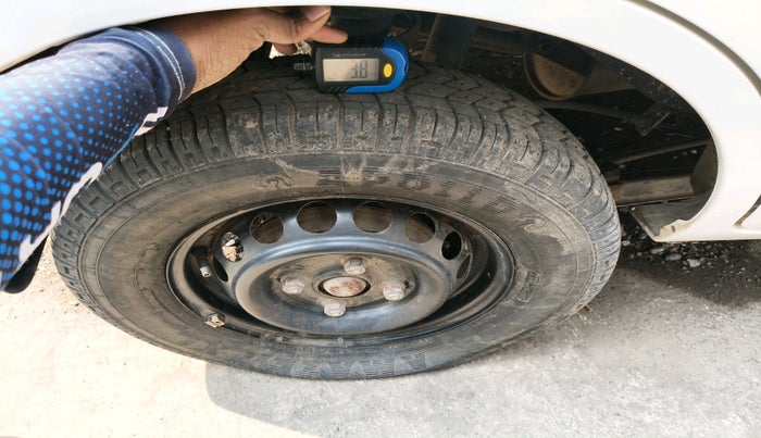 2013 Maruti Alto 800 LXI, Petrol, Manual, 20,753 km, tyre