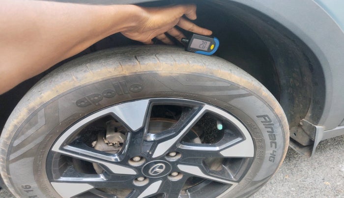 2022 Tata PUNCH CREATIVE  AMT, Petrol, Automatic, 48,737 km, tyre