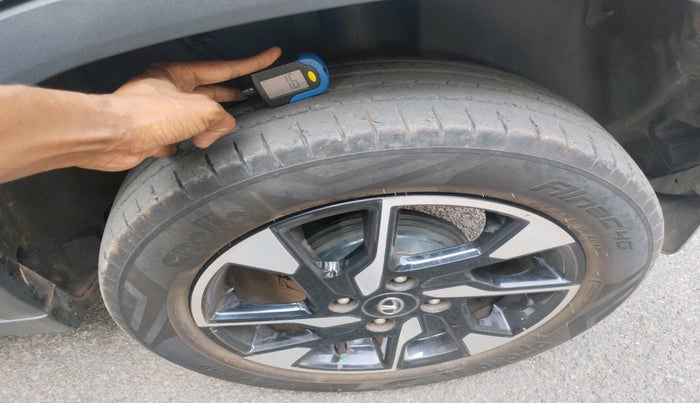 2022 Tata PUNCH CREATIVE  AMT, Petrol, Automatic, 48,737 km, tyre