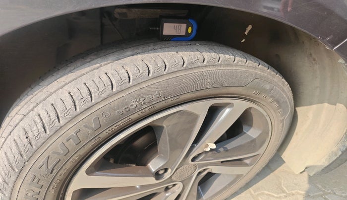 2021 Tata ALTROZ XZ PETROL, Petrol, Manual, 54,499 km, tyre