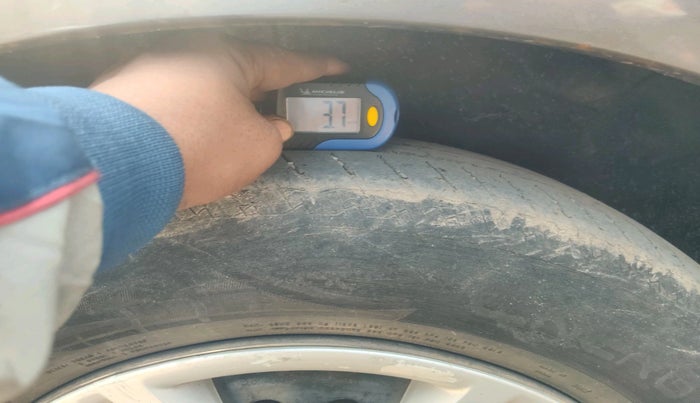 2011 Honda City 1.5L I-VTEC S MT, Petrol, Manual, 1,46,072 km, tyre