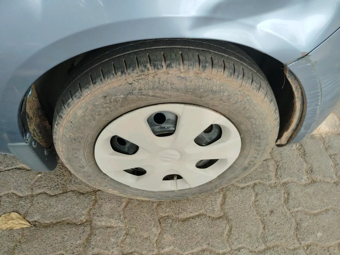 2013 Maruti Ritz VXI, Petrol, Manual, 36,947 km, tyre