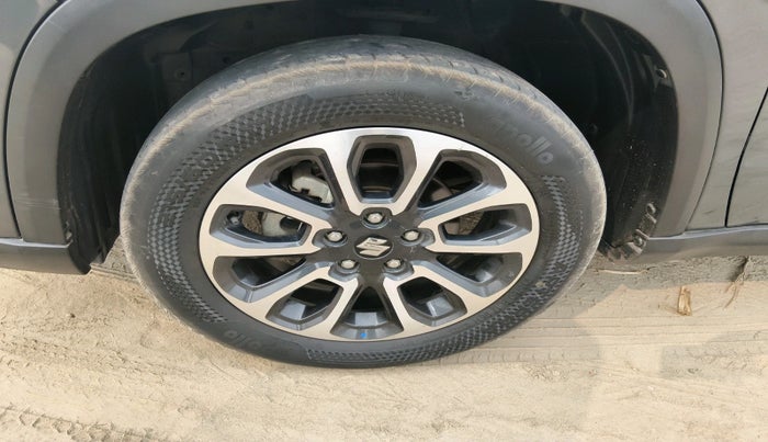 2022 Maruti Grand Vitara ZETA SMART HYBRID, Petrol, Manual, 90,682 km, tyre