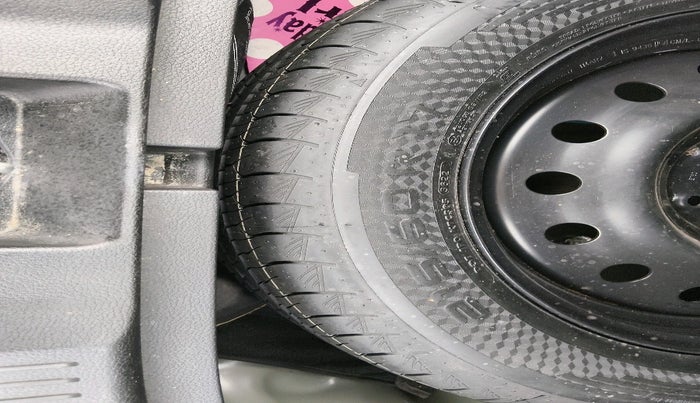 2022 Maruti Grand Vitara ZETA SMART HYBRID, Petrol, Manual, 90,682 km, tyre