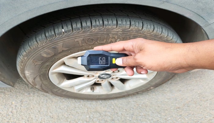 2017 Hyundai Creta SX PLUS 1.6 PETROL, Petrol, Manual, 74,373 km, tyre