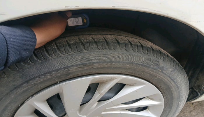 2019 Maruti Ertiga VXI SHVS, Petrol, Manual, 35,954 km, tyre