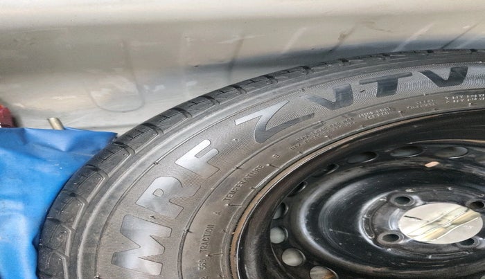 2018 Honda Amaze 1.2L I-VTEC V CVT, Petrol, Automatic, 1,30,093 km, tyre