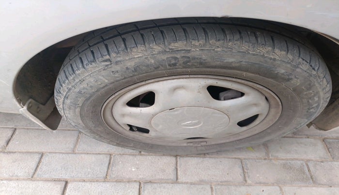 2012 Chevrolet Beat PS PETROL, Petrol, Manual, 32,097 km, tyre