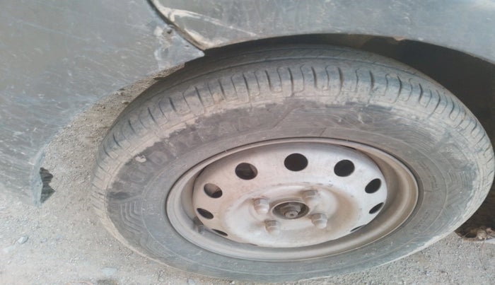 2012 Hyundai i10 ERA 1.1, Petrol, Manual, 73,657 km, tyre