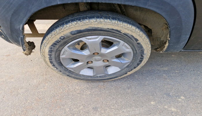 2018 Renault Kwid CLIMBER 1.0, Petrol, Manual, 1,02,966 km, tyre