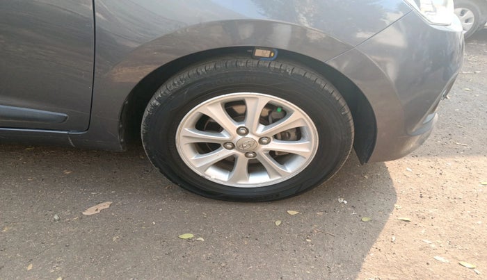 2014 Hyundai Grand i10 ASTA AT 1.2 KAPPA VTVT, Petrol, Automatic, 56,673 km, tyre