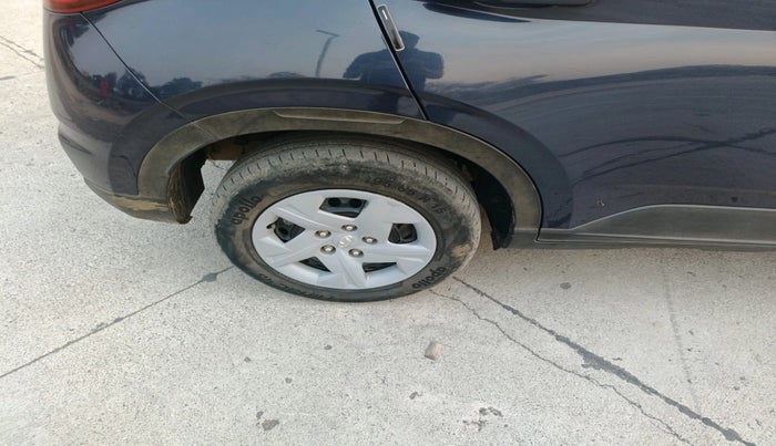 2022 Hyundai VENUE S 1.2, Petrol, Manual, 62,061 km, tyre