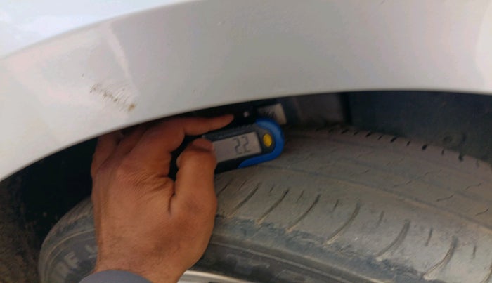 2022 Skoda SLAVIA AMBITION 1.0L TSI MT, Petrol, Manual, 56,404 km, tyre