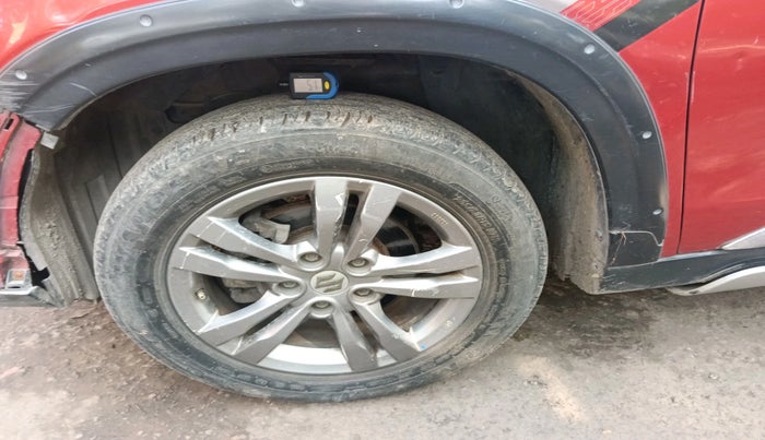 2017 Maruti Vitara Brezza VDI (O), Diesel, Manual, 1,13,069 km, tyre