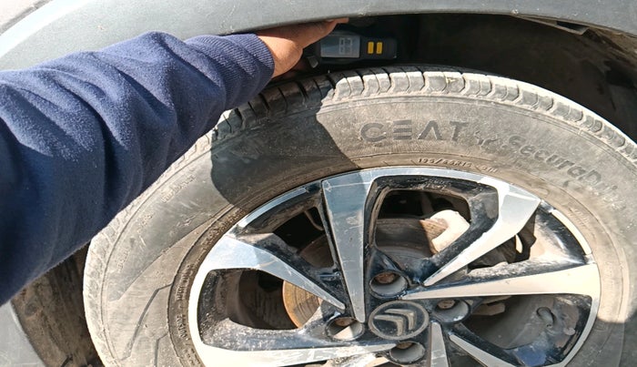 2023 CITROEN C3 SHINE 1.2 DUAL TONE , Petrol, Manual, 11,699 km, tyre