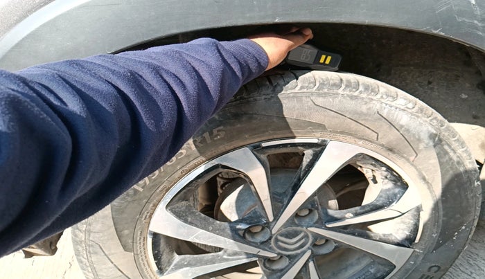 2023 CITROEN C3 SHINE 1.2 DUAL TONE , Petrol, Manual, 11,699 km, tyre