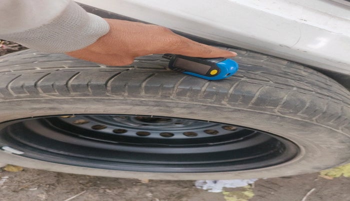 2017 Hyundai Creta SX PLUS AT 1.6 PETROL, Petrol, Automatic, 64,324 km, tyre