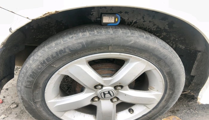 2012 Honda City 1.5L I-VTEC S MT, Petrol, Manual, 1,04,037 km, tyre