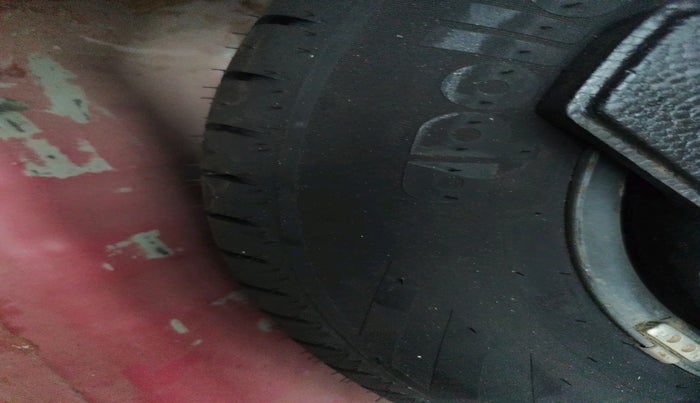 2015 Maruti Celerio ZXI, Petrol, Manual, 69,840 km, tyre