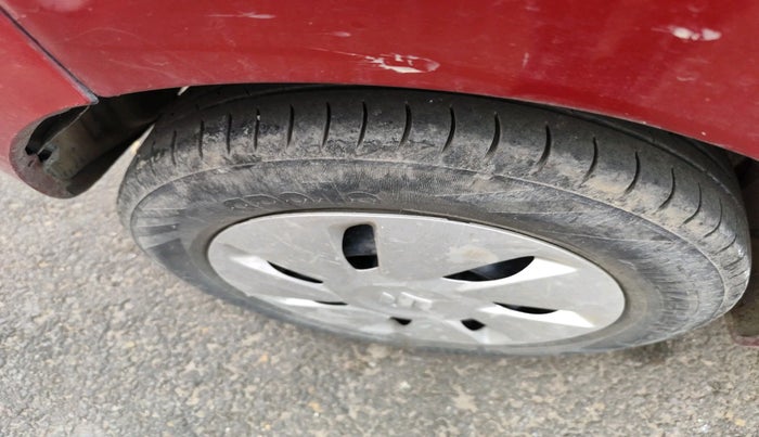 2015 Maruti Celerio ZXI, Petrol, Manual, 69,840 km, tyre