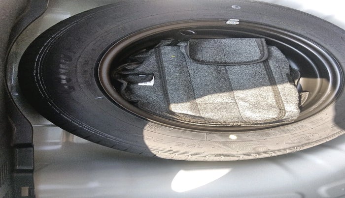 2025 KIA SONET HTE (O) 1.2 Petrol MT, Petrol, Manual, 184 km, tyre