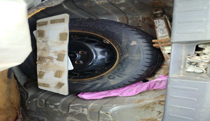 2015 Maruti Alto 800 LXI, Petrol, Manual, 79,741 km, tyre