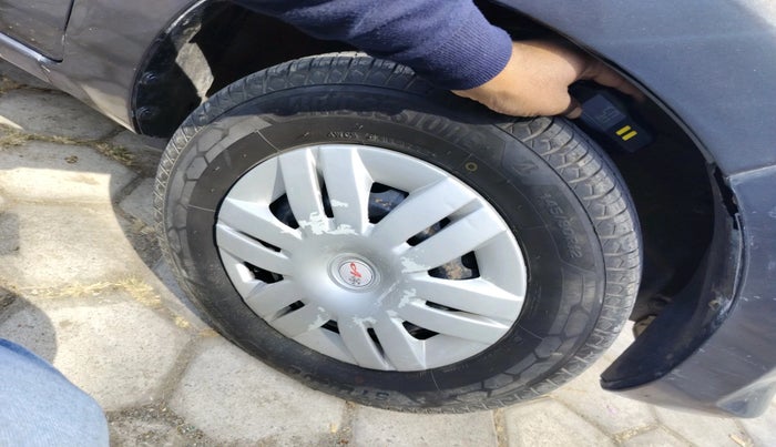 2015 Maruti Alto 800 LXI, Petrol, Manual, 79,741 km, tyre