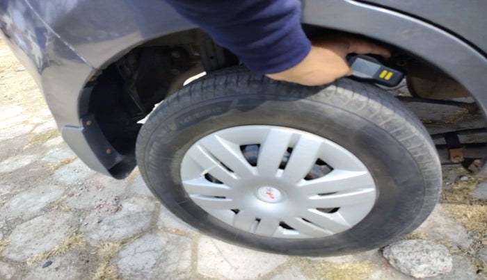 2015 Maruti Alto 800 LXI, Petrol, Manual, 79,741 km, tyre