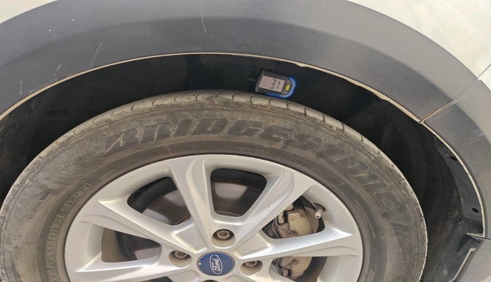 2018 Ford Ecosport TITANIUM 1.5L DIESEL, Diesel, Manual, 1,52,808 km, tyre