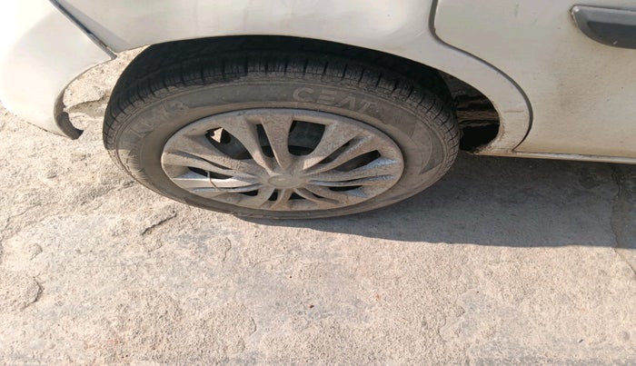 2017 Maruti Alto K10 VXI, Petrol, Manual, 68,312 km, tyre