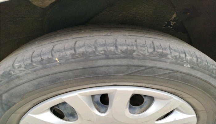 2011 Hyundai i20 MAGNA 1.2, Petrol, Manual, 87,638 km, tyre