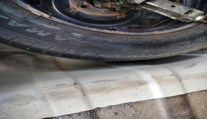 2011 Hyundai i20 MAGNA 1.2, Petrol, Manual, 87,638 km, tyre