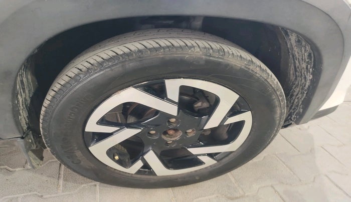 2022 Nissan MAGNITE XV EXECUTIVE, Petrol, Manual, 23,848 km, tyre