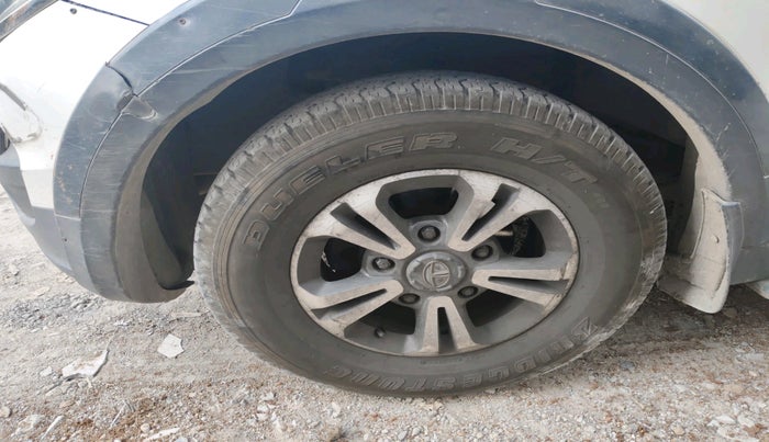 2018 Tata Hexa XE 4X2 7 STR, Diesel, Manual, 1,82,899 km, tyre